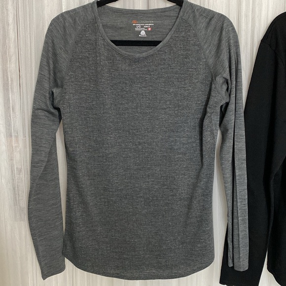 Cloudveil wool base  layer sweaters! Made in Canada 🇨🇦 skiing + all Size L - Picture 7 of 17